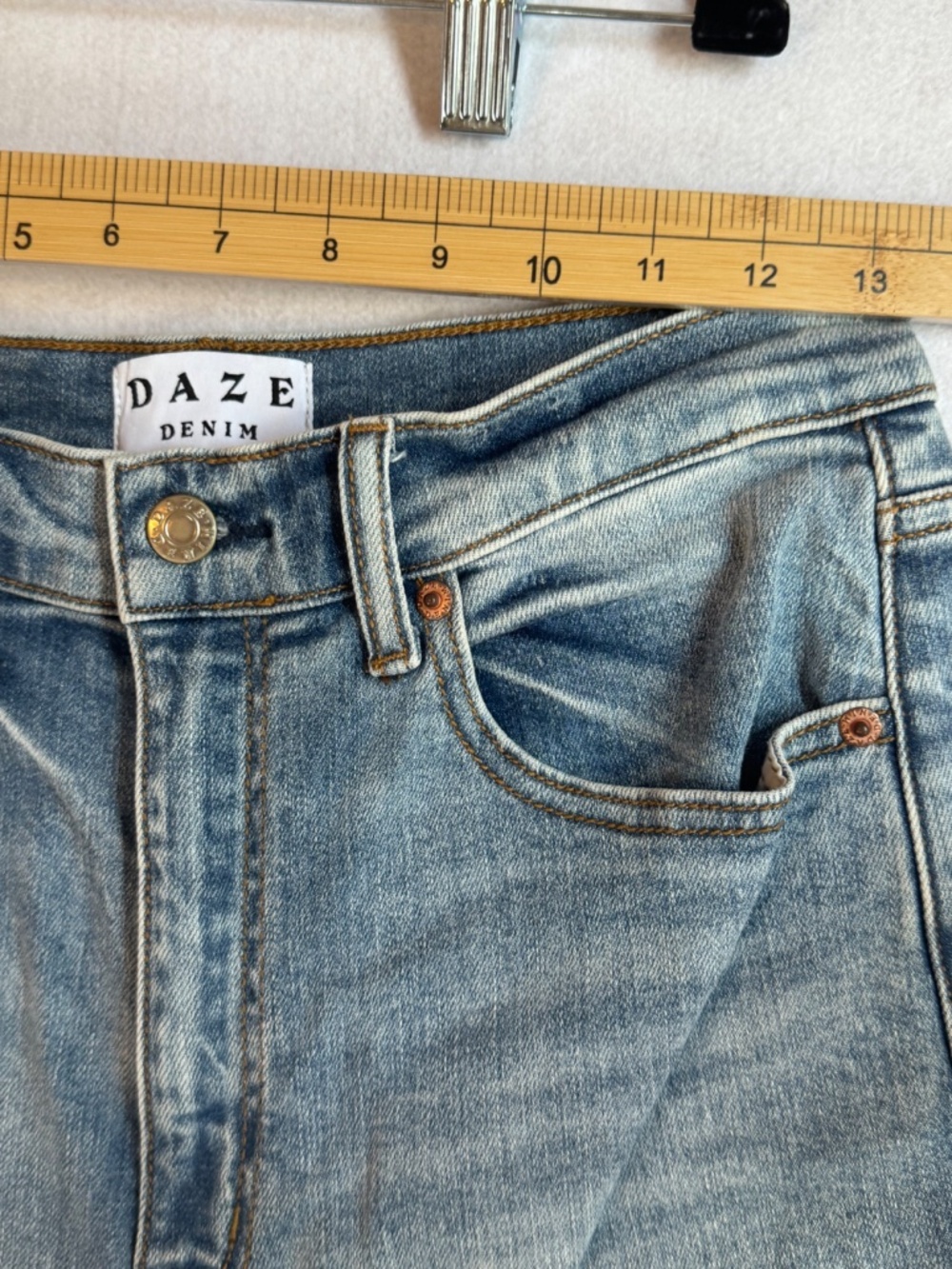 Daze Denim "Far Out" High Rise Wide Leg Jeans Sz 27 - Picture 6 of 12